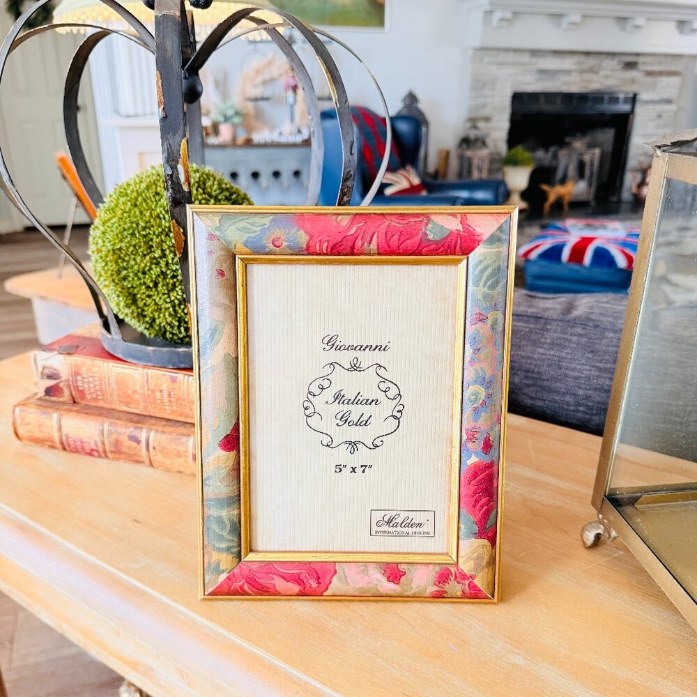Vintage Giovani Italian Gold Hand Painted Frame